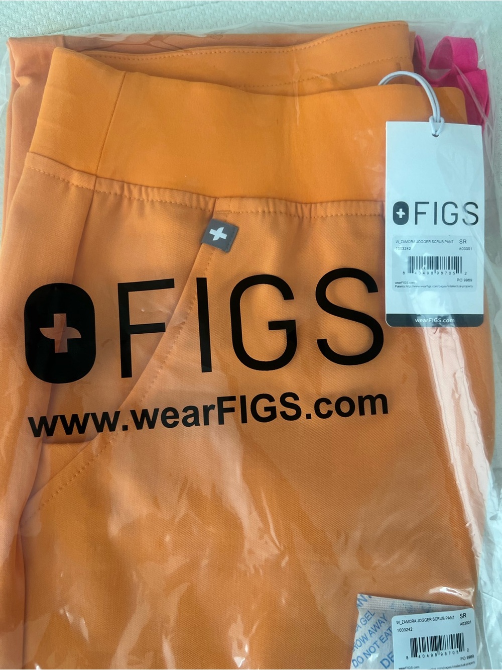 Figs Women's XS Zamora Jogger Scrub Pants in Bright Orange
